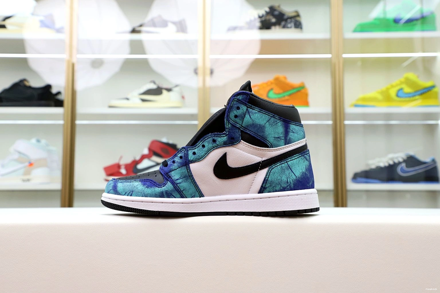 OG Air High  1 Tie-Dye Jordan 1025